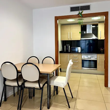 Trimar Holidays Апартаменти *